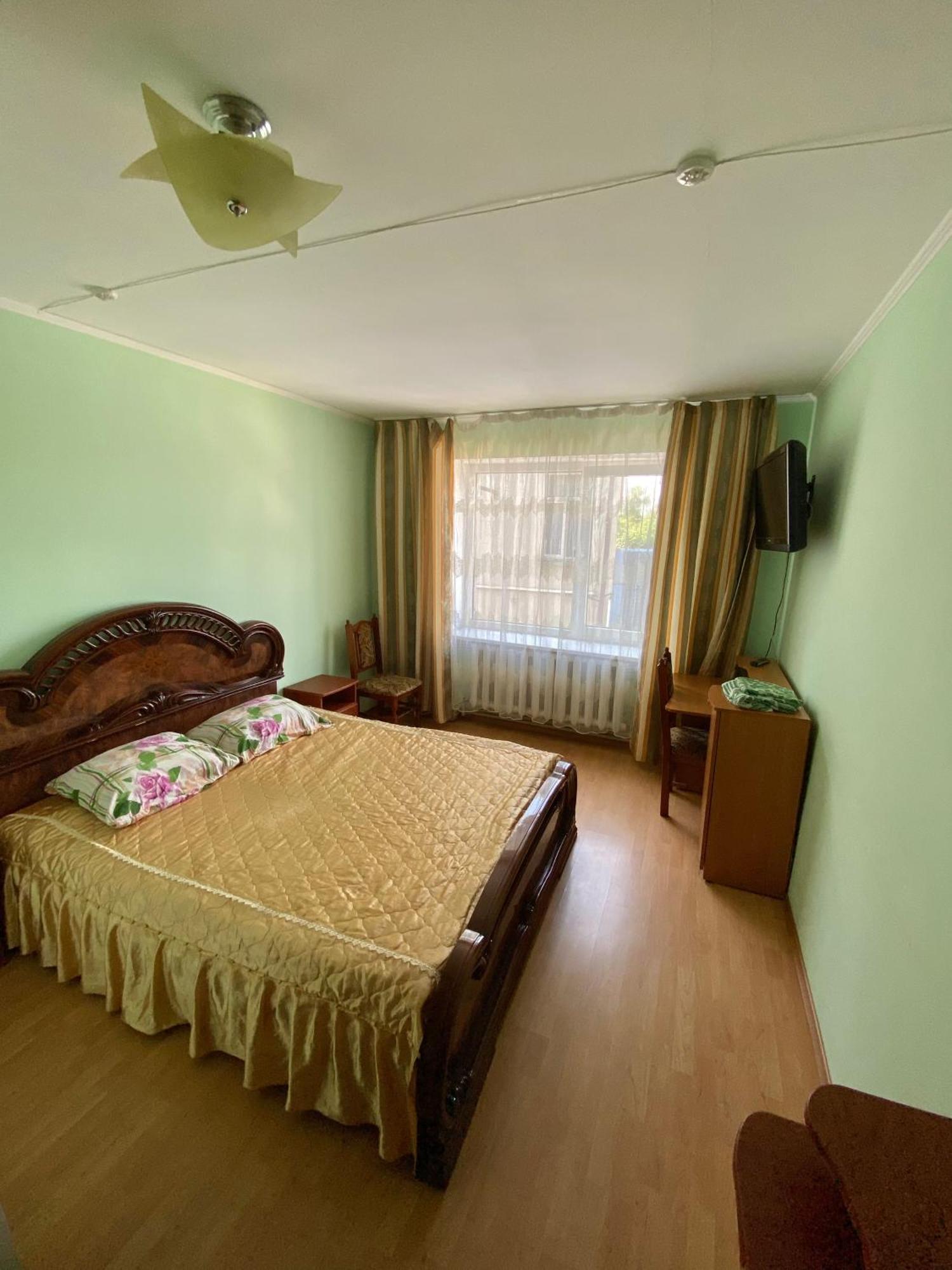 Hotel Удеч Zhidachov Exterior foto