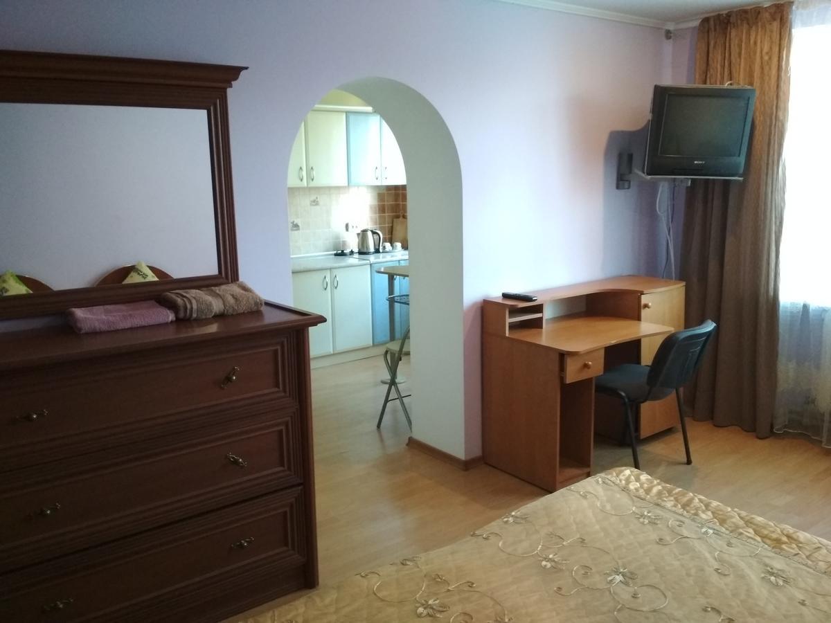 Hotel Удеч Zhidachov Exterior foto